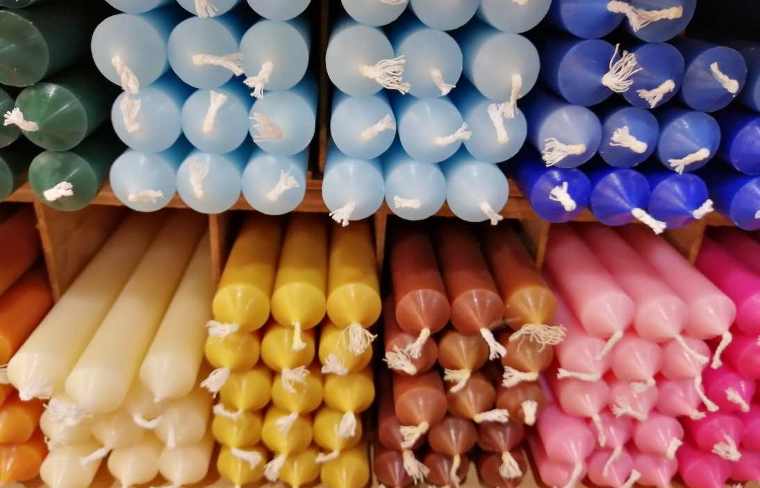 Colores de Velas: Significados y Magia en AromArte