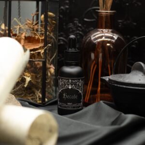 Frasco de aceite de perfume místico Hécate de la colección Ancient Witch.